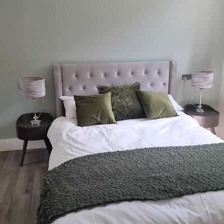 Jasmin Apartments - Luxury 1 & 2 Bedroom Units With Free Parking Bushey Kültér fotó