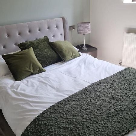 Jasmin Apartments - Luxury 1 & 2 Bedroom Units With Free Parking Bushey Kültér fotó