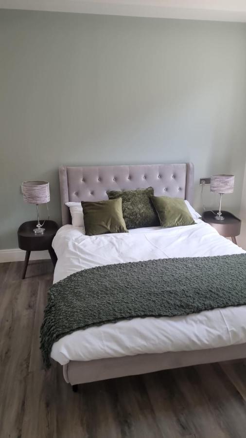 Jasmin Apartments - Luxury 1 & 2 Bedroom Units With Free Parking Bushey Kültér fotó