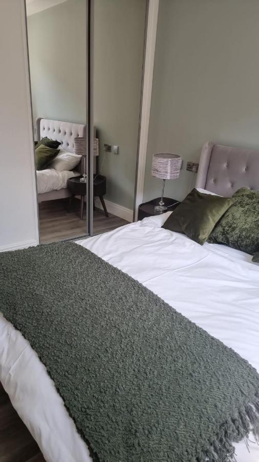 Jasmin Apartments - Luxury 1 & 2 Bedroom Units With Free Parking Bushey Kültér fotó